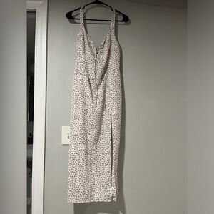 Abercrombie and Fitch White Floral Midi Dress, size Medium